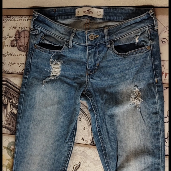 Hollister Distressed Low Rise Bootcut Jeans - Picture 7 of 7